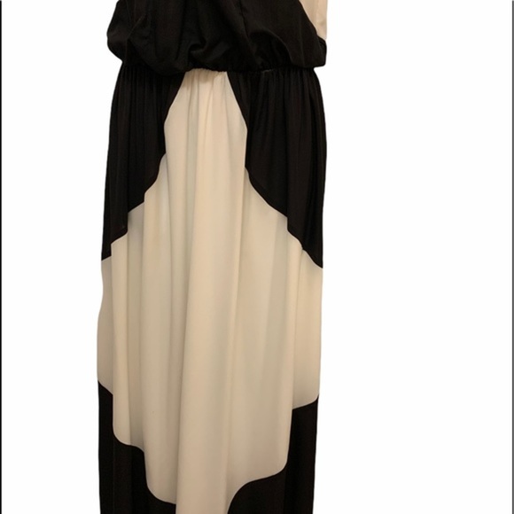 Vince Camuto Halter Top Maxi Dress - Picture 6 of 6